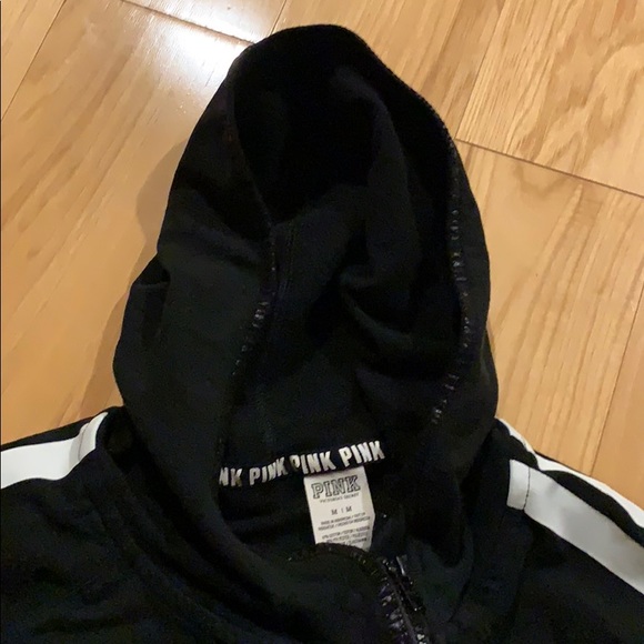 Victoria Secret jacket 🧥 - Picture 3 of 4